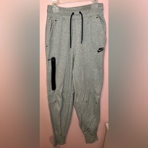 Women’s Nike Tech Fleece Bottoms